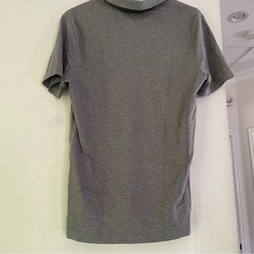 Banana Republic gray collared cotton silk blend short sleeve polo shirt